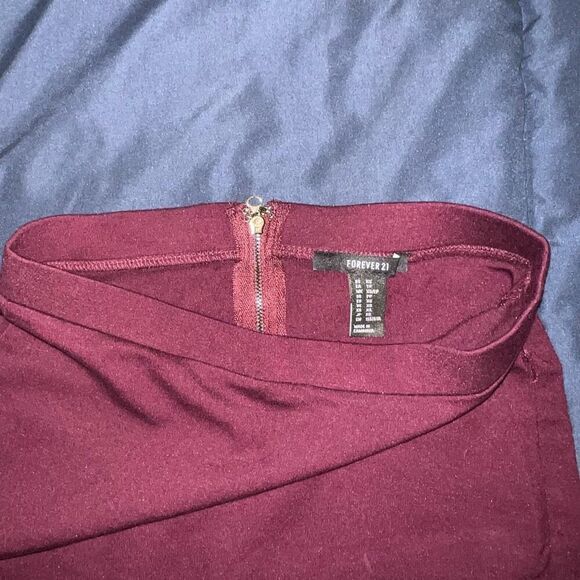 Forever 21 burgundy mini skirt size XS - Picture 3 of 6